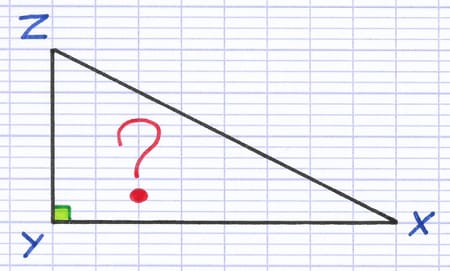Triangle XYZ rectangle en Y dont on cherche à tracer les hauteurs.