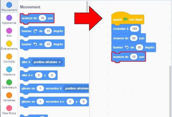 Bloc avancer de 10 pas glissé depuis la palette mouvement et ajouté à la suite du script après le bloc tourner.