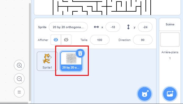 Le sprite du labyrinthe est sélectionné dans Scratch.