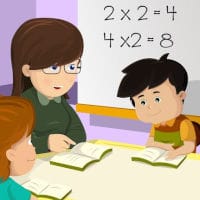 Un professeur donne un cours particulier à des élèves dans une classe
